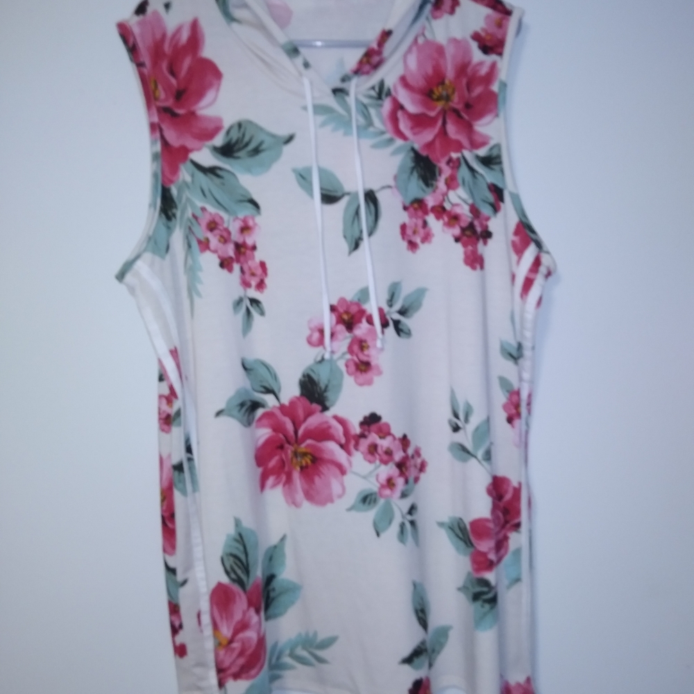 Floral hooded Top